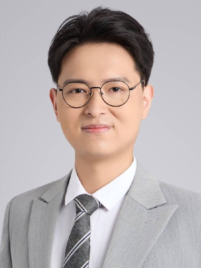 冯健个人照片