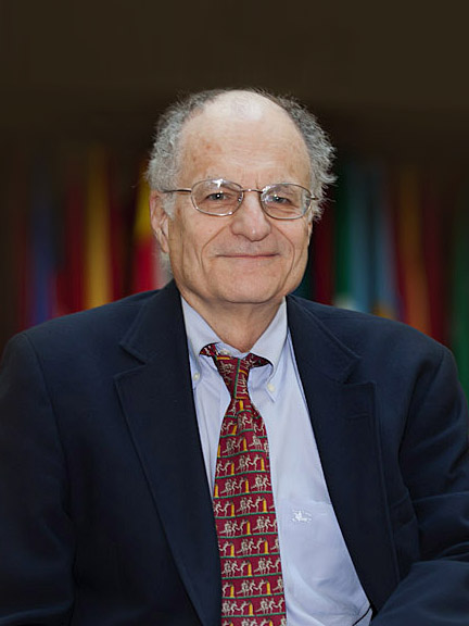 Thomas J. Sargent个人照片
